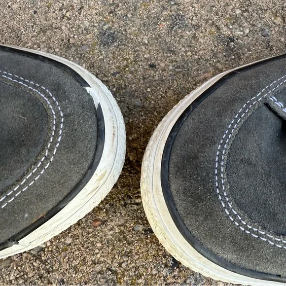 CONVERSE Men’s Gray White Leather Lo Top Sneakers Shoes Size 9.5 - Picture 11 of 13